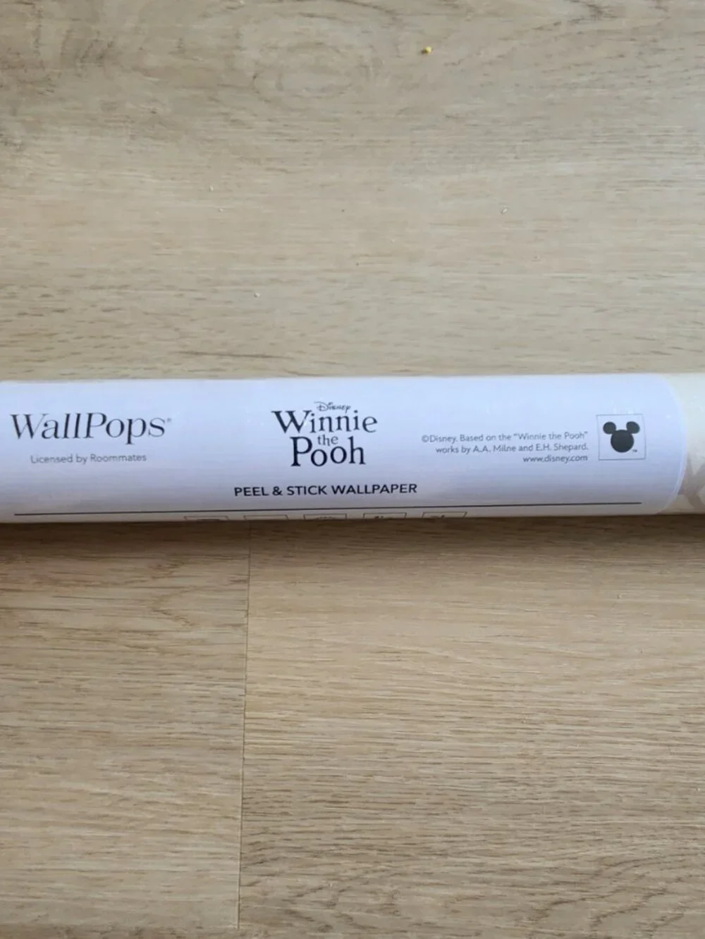 NWT: Disney Winnie the Pooh Peel and Stick Wallpaper (Tan) 20.5-in x 18-ft